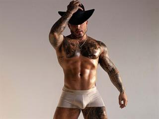 Aaron Vega