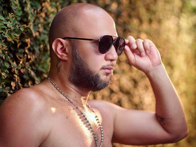 Bastian Gold's photo