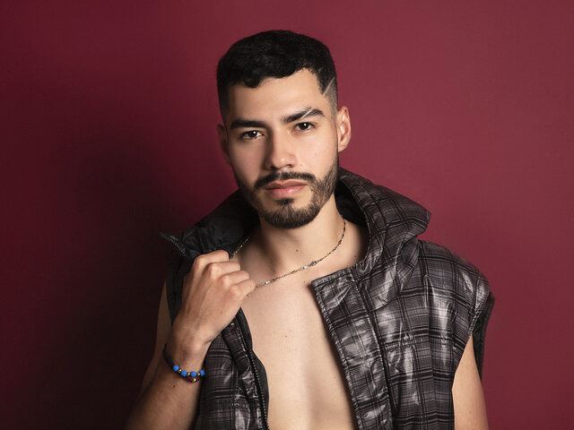 Cameron Pierce's photo