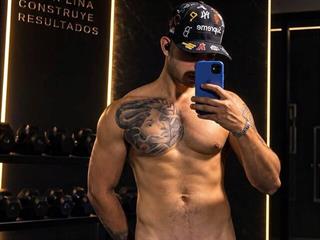 Enzo Blake
