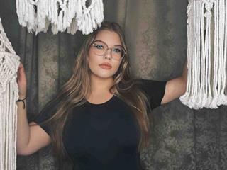 Mona Keli
