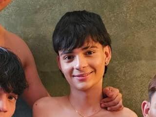 axel milo kairo and noa