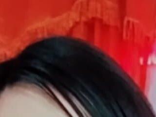 Scarlett Glows1