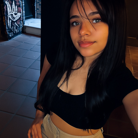 daniela alves01's photo