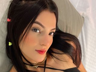 EmmyVegaa1
