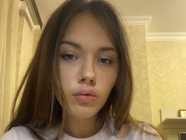 Avelina Aono's photo