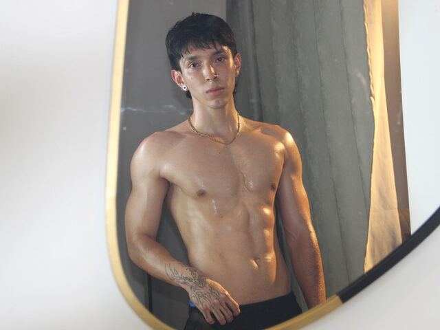 Ishisei Sato's photo