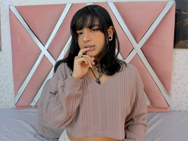 Laila Sumeru's photo