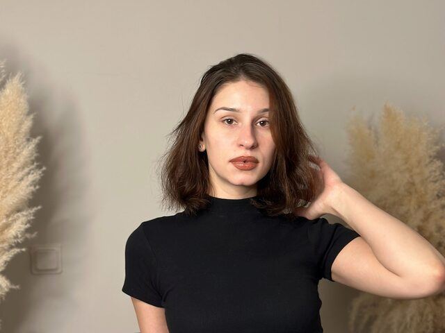 Reina Cavezon's photo