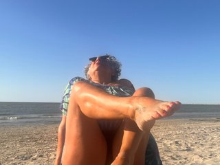 QueenFeetKari