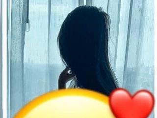 Ashavindi hot