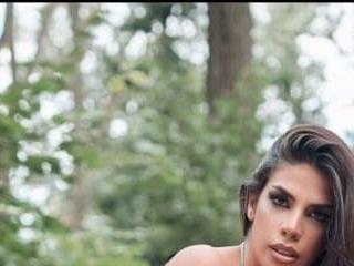 AylinHazellx