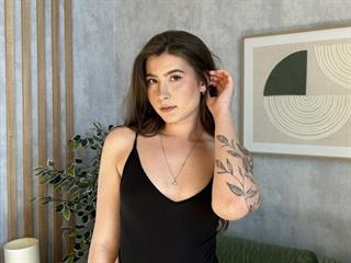 ChloeKissesYou