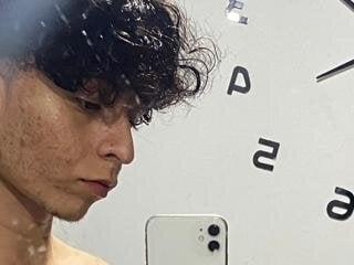 CurlyBoy5