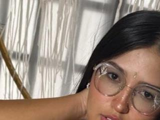 Emilyy teen