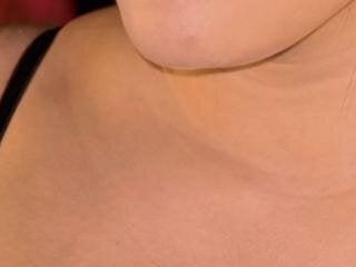 HOT EMIILY 