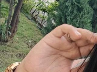 Julieth hot-69
