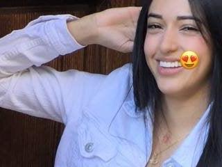lunaa kiss19