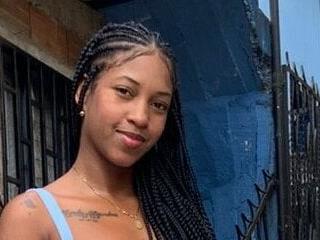 Mia Blaze