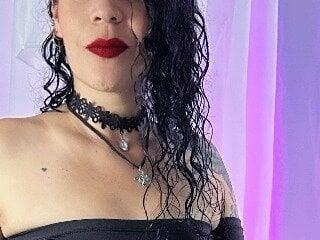 mia velvet1