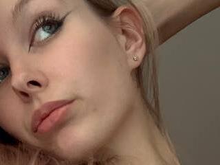MiaDavis21