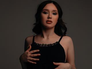 MiriaamWhite