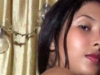 mommy-hot-valeria