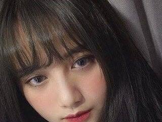 Momo 18