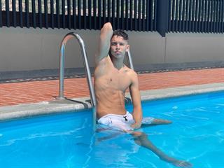 Nice boy18 