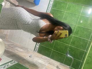 NYRA KISS