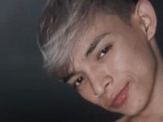 Tonny twink 