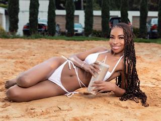 valeria diaz-