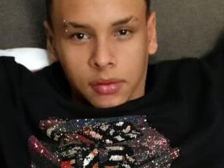 Xavier Fox  