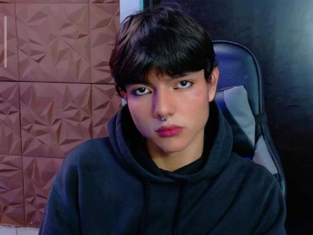 AlandelGrant's photo