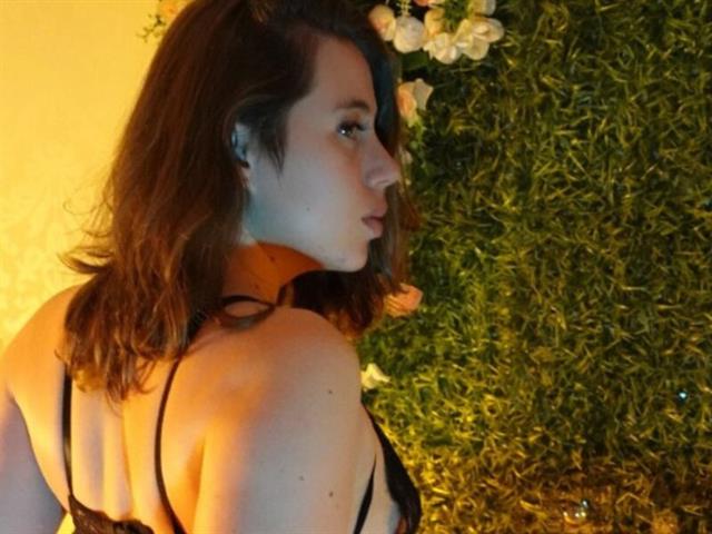BellValeria's photo