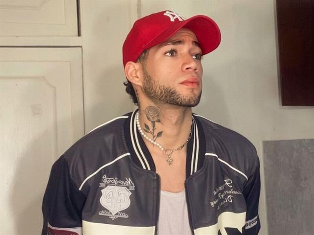 DenielTaylor's photo