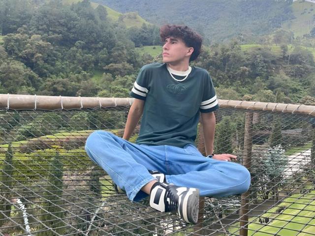 FelipeArias's photo