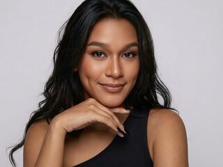 LaraSnow