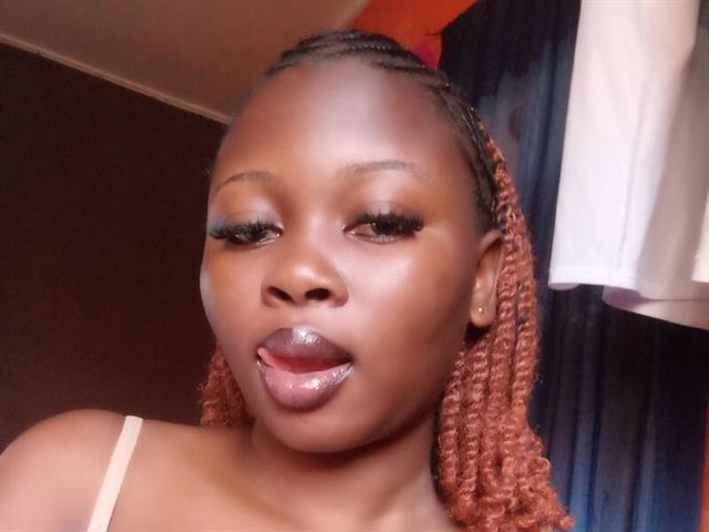 QueenyCherry's photo