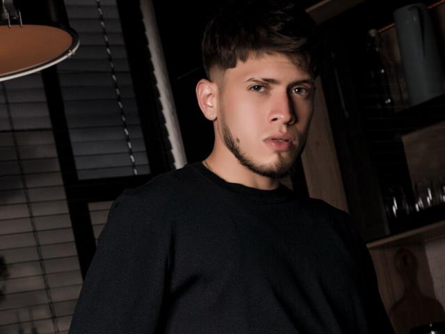 SebasMaximoff's photo