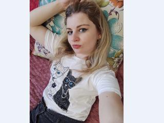 lovelyGirlll Profile Picture