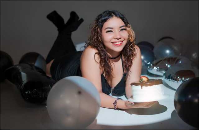 cutiecurvyForeig's photo