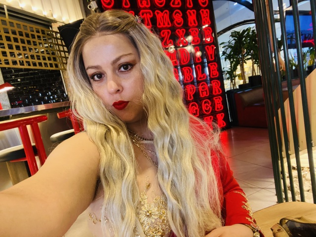 SamanthaGold's photo