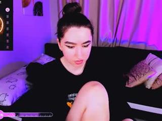 LILY Profile Picture