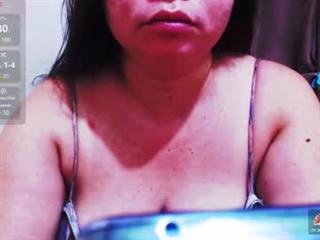 wildhotasianx
