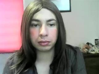 Yasmin Paez Profile Picture